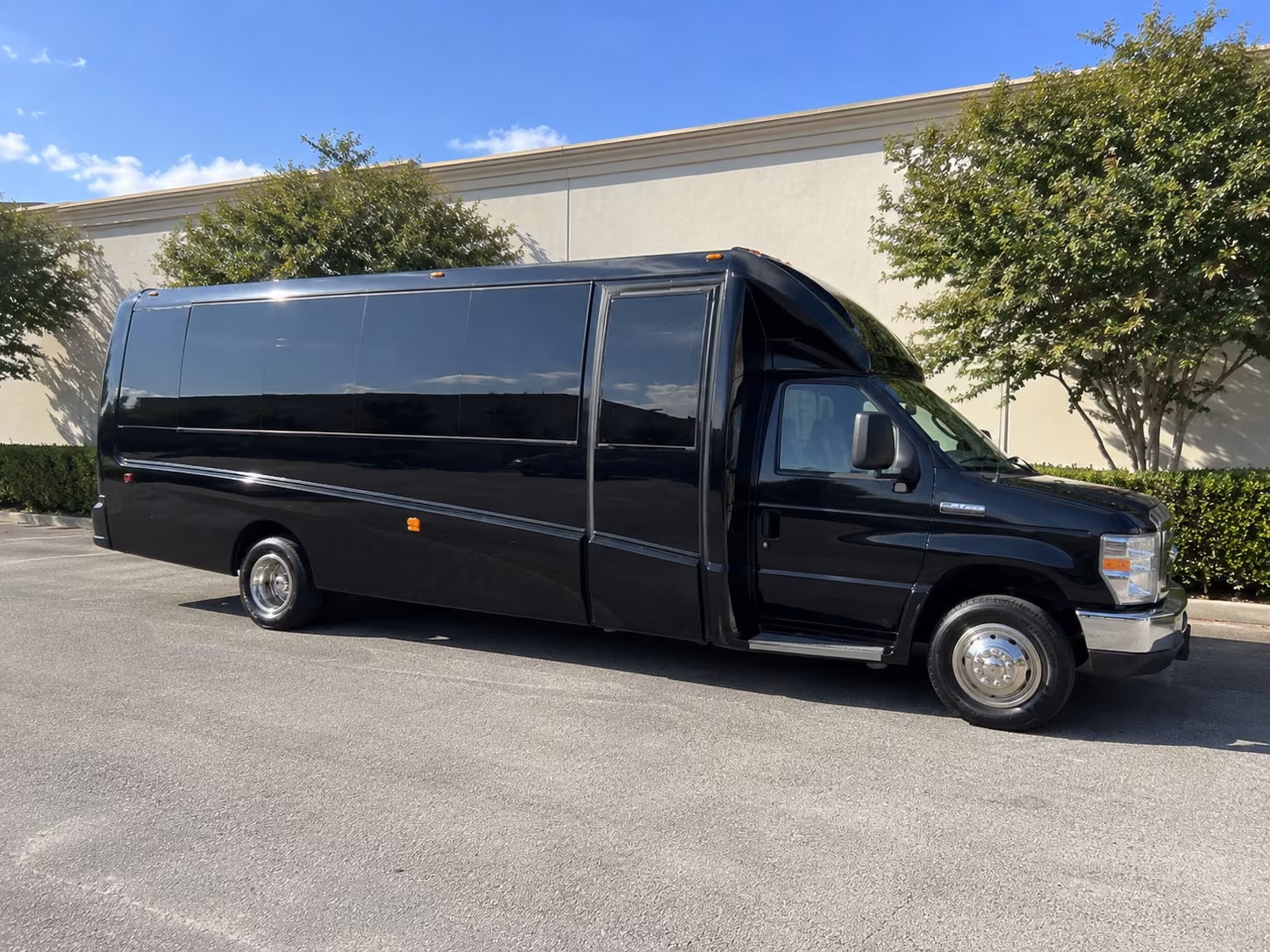Knoxville Concert & Music Festival Transportation onboard seating