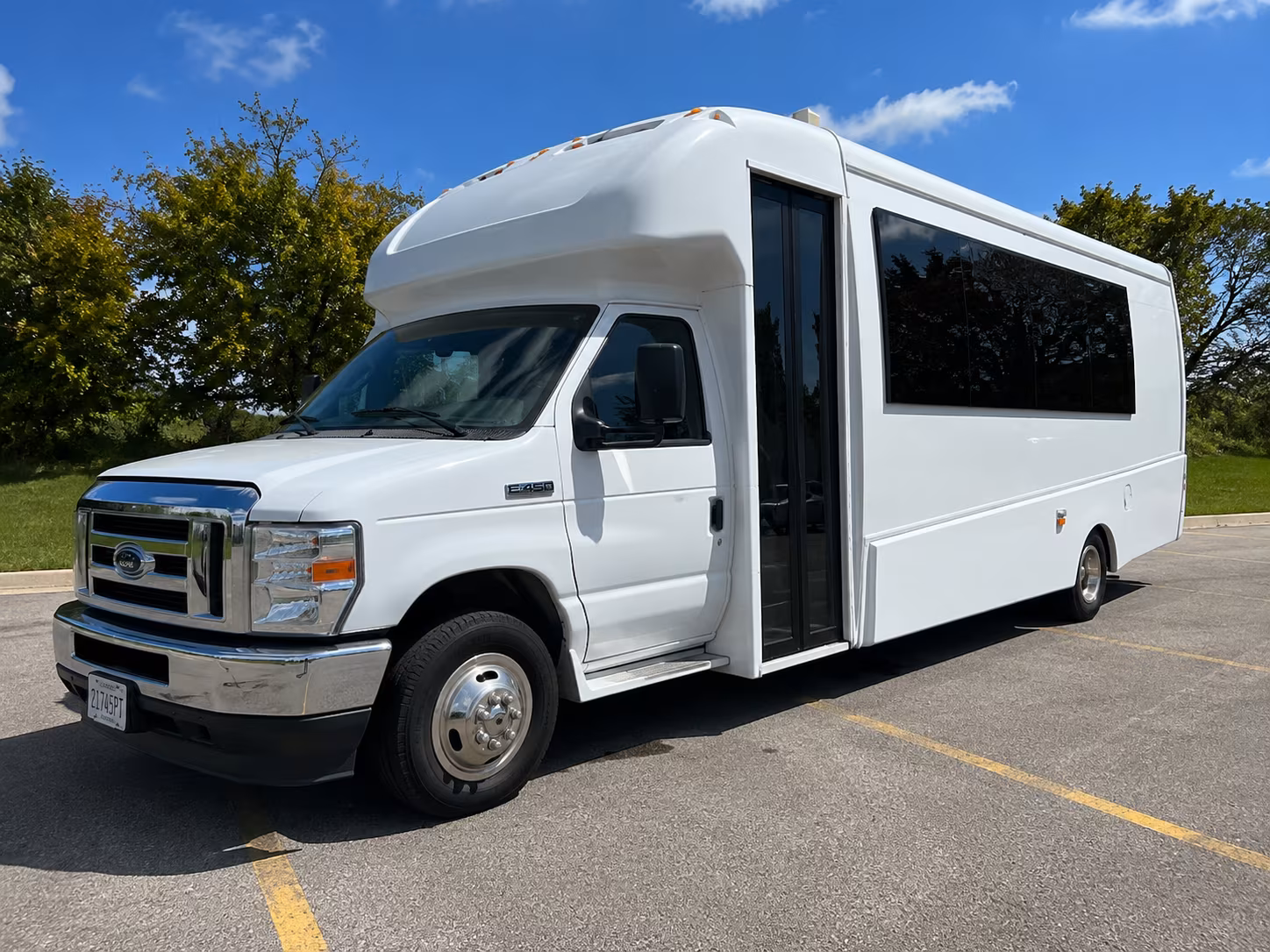 Knoxville Private Event Transportation party bus exterior