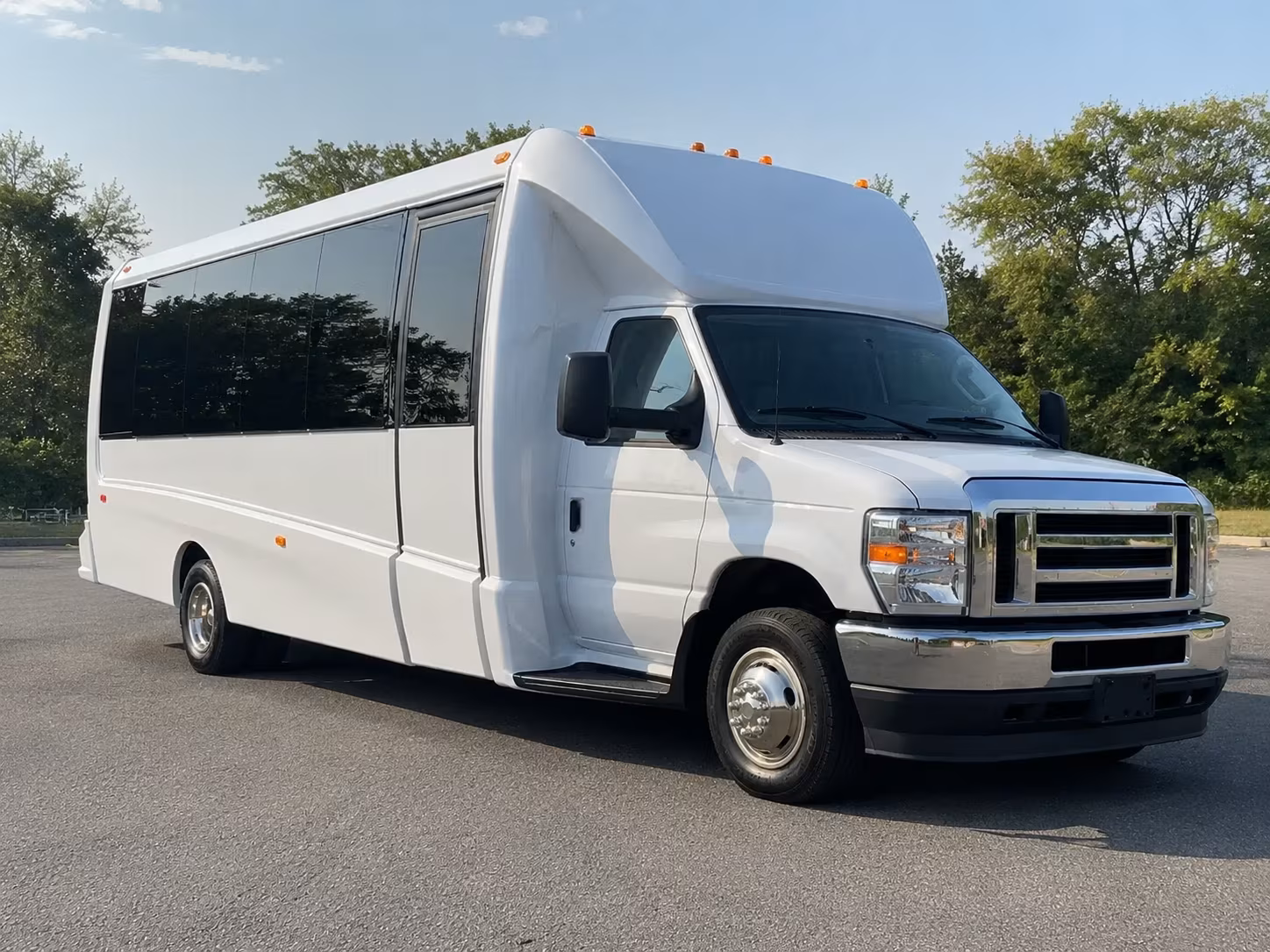 Knoxville Prom & Homecoming Transportation party bus exterior