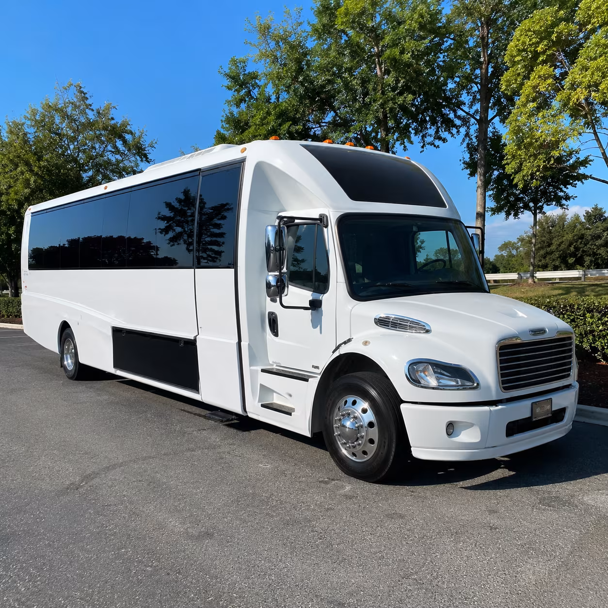 Knoxville Prom & Homecoming Transportation party bus exterior