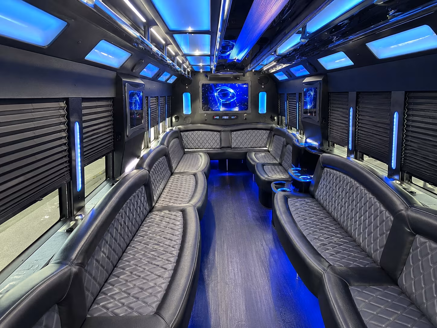 Knoxville Wedding Transportation party bus exterior