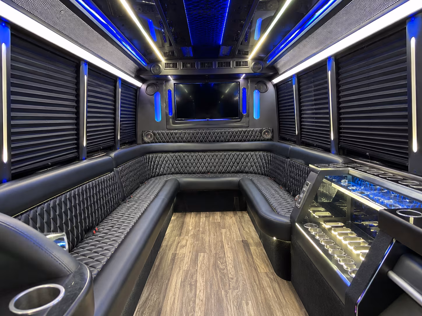 Knoxville Wedding Transportation party bus exterior