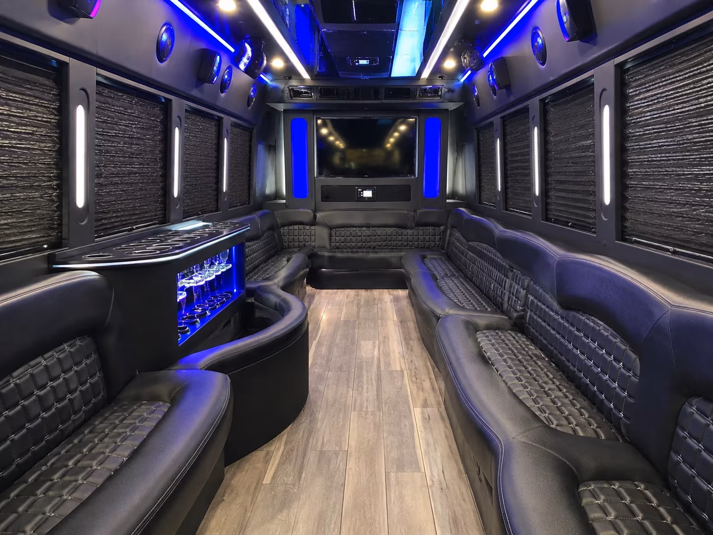 Knoxville Winery Tour & Pub Crawl Transportation party bus exterior