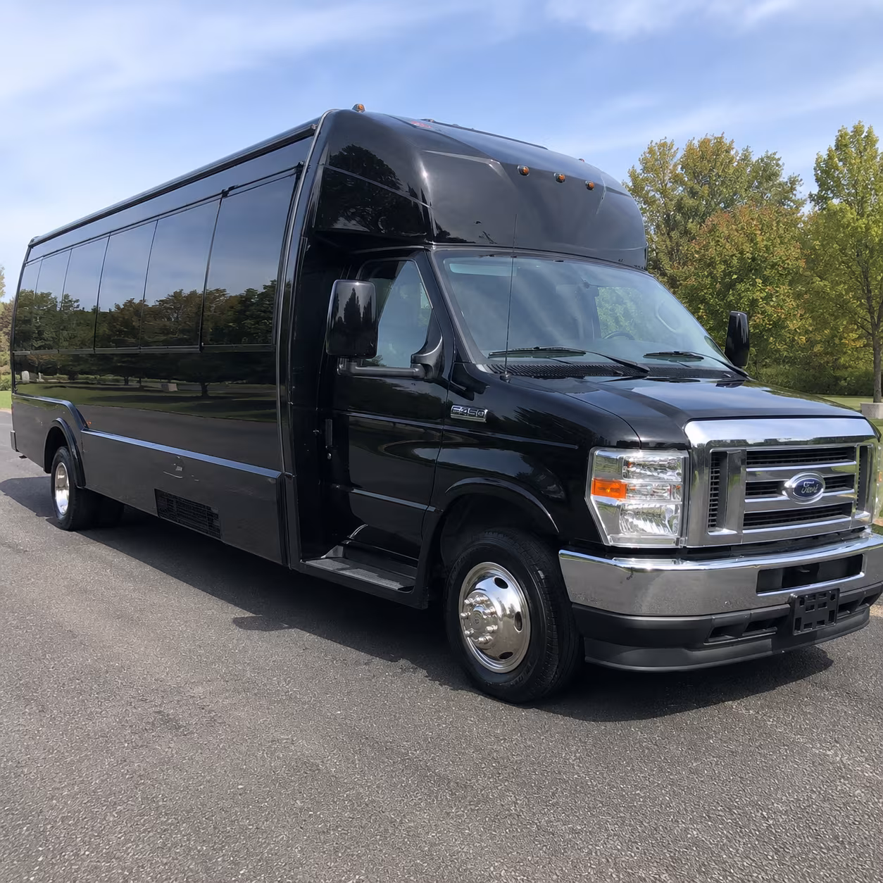 Knoxville Winery Tour & Pub Crawl Transportation